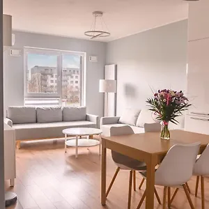 Apartament Marywilska, Warszawa